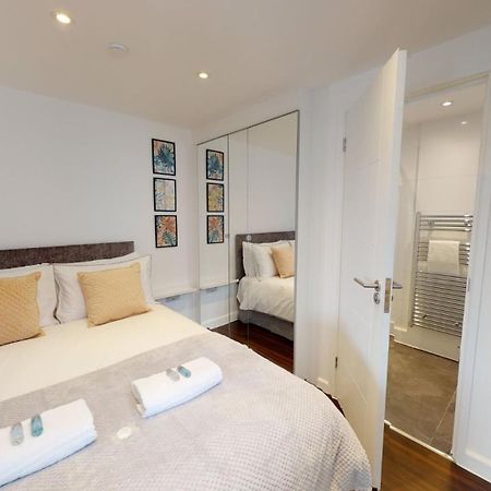 Stylish Apartment W/ Private Garden - Dog Friendly Newport  Exterior foto